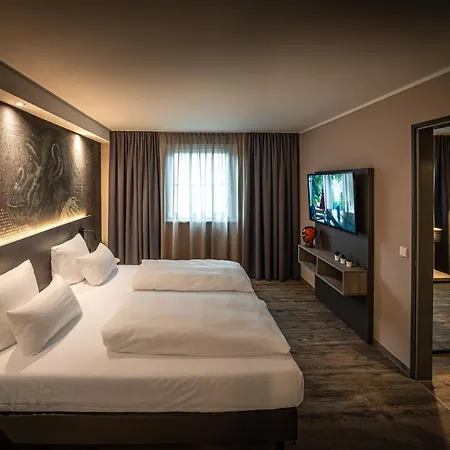 Loginn Stuttgart Zuffenhausen 3* Korntal-Münchingen