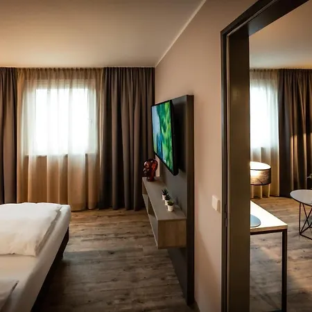 Loginn Stuttgart Zuffenhausen 3* Korntal-Münchingen
