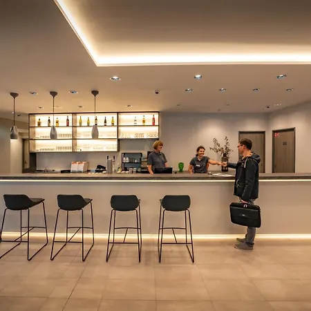 Hotel Loginn Stuttgart Zuffenhausen 3*