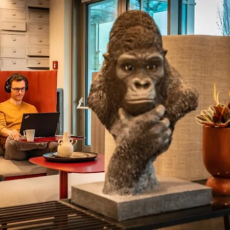 Loginn Stuttgart Zuffenhausen Hotel 3*