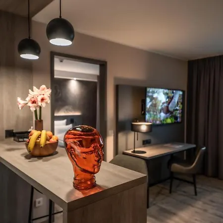 Loginn Stuttgart Zuffenhausen Otel