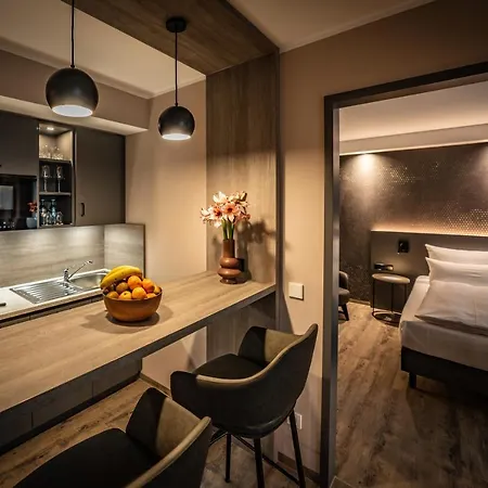 Loginn Stuttgart Zuffenhausen Otel 3*