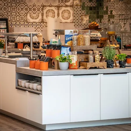 Loginn Stuttgart Zuffenhausen 3*