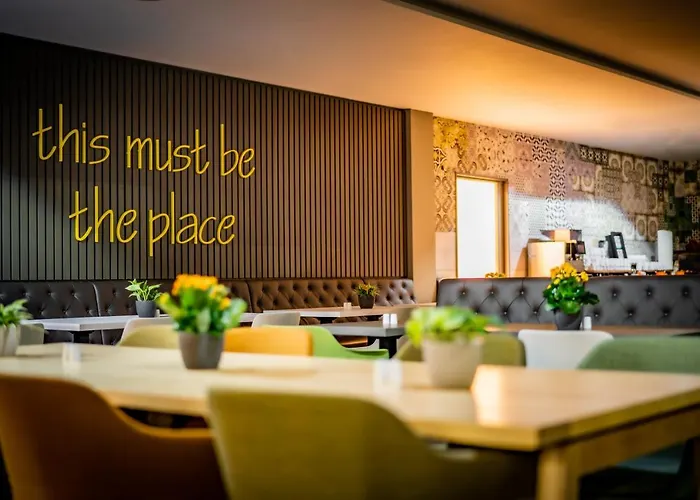 Hotel Loginn Zuffenhausen 3*