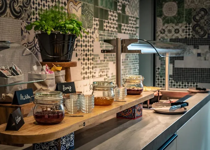 Loginn Zuffenhausen Hotel 3*