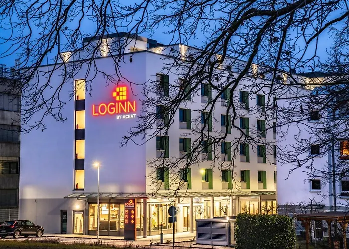 Loginn Zuffenhausen Hotel 3*