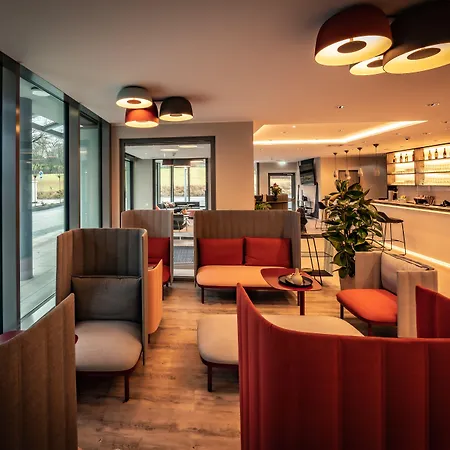 Loginn Zuffenhausen Hotel 3*